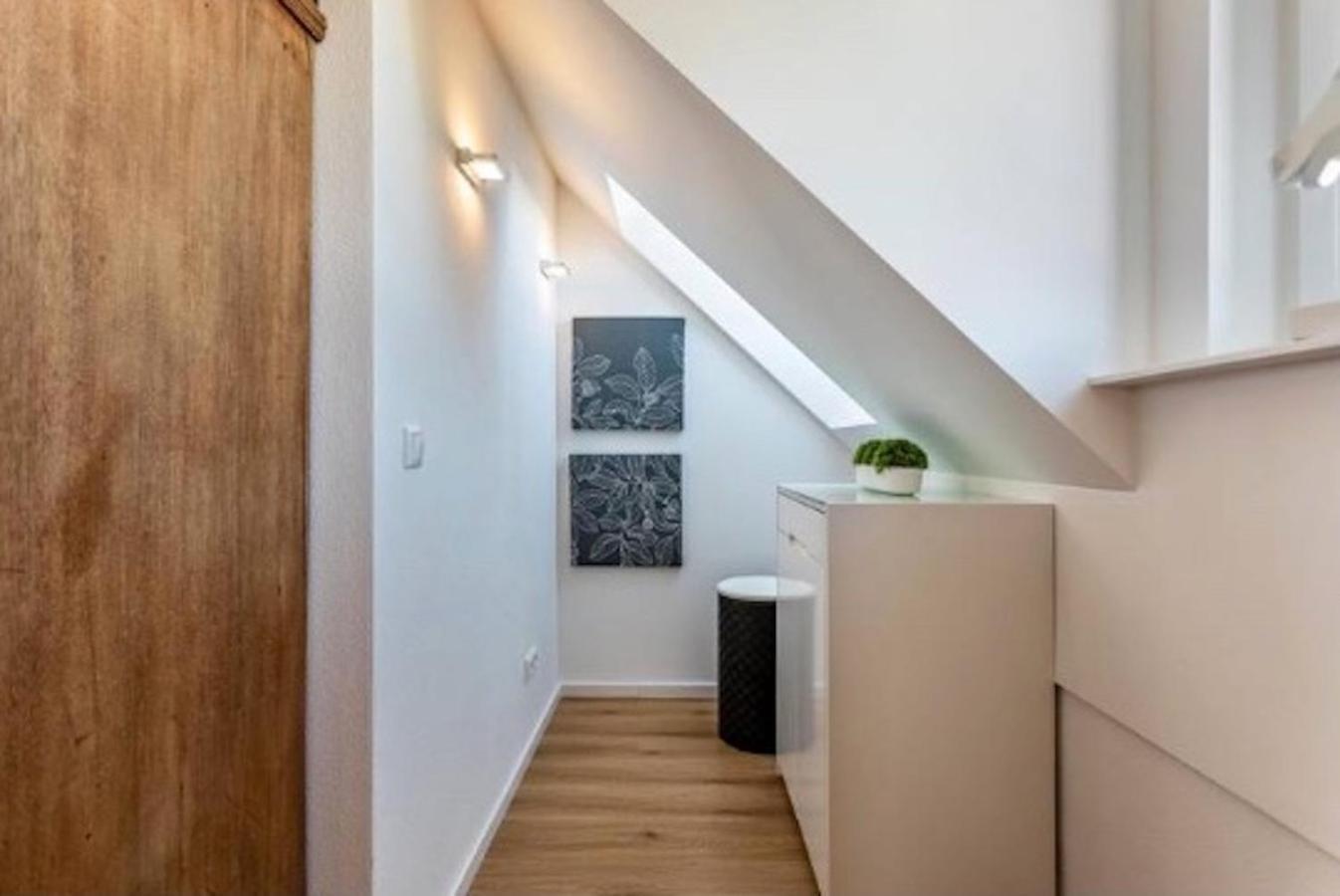 Terralpin Apartments - Charmante Dg Wohnung Mit Balkon Bruckmühl Kültér fotó